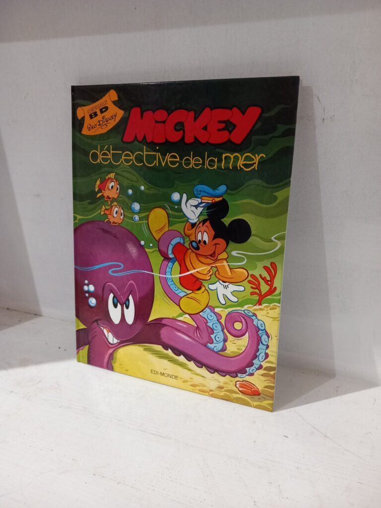 MICKEY DÉTECTIVE DE LA MER