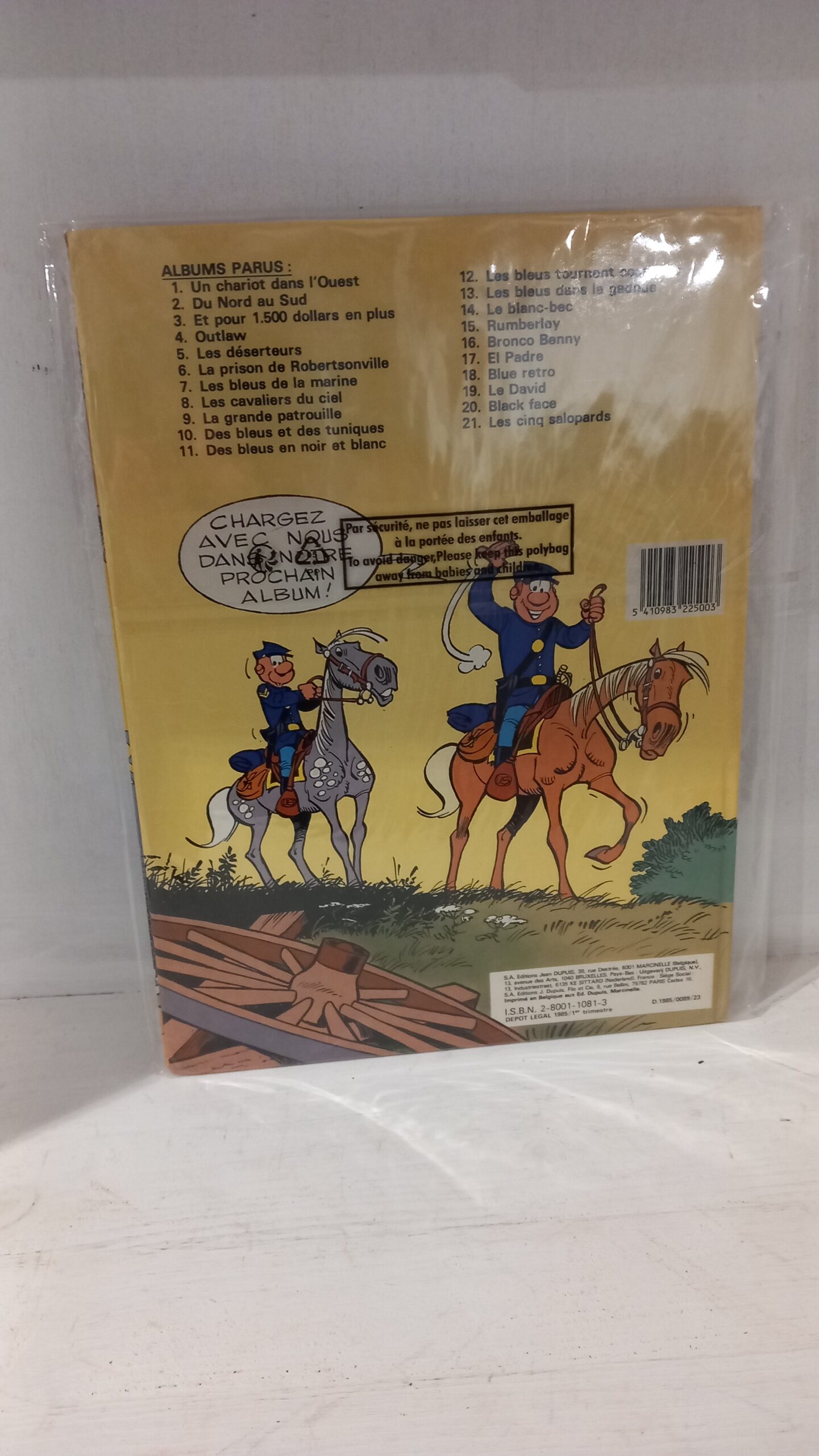 DES BLEUS ET DES DENTELLES - LES TUNIQUES BLEUES TOME 22 – Image 2